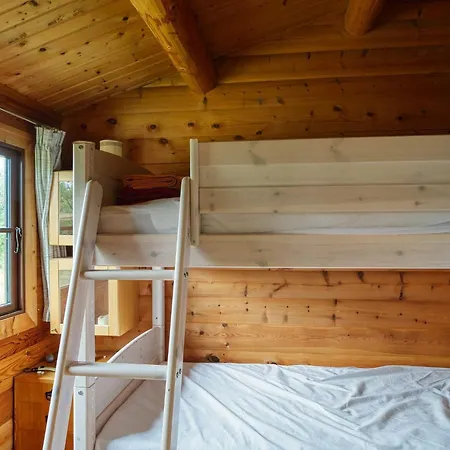 6 Person In Dannemare-by Traum