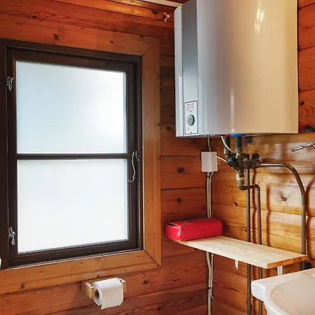 6 Person In Dannemare-by Traum