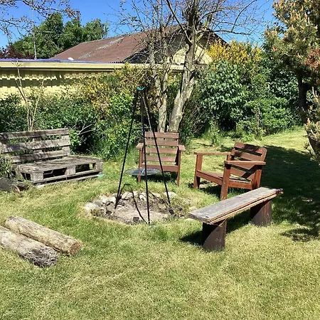 6 Person In Dannemare-by Traum *